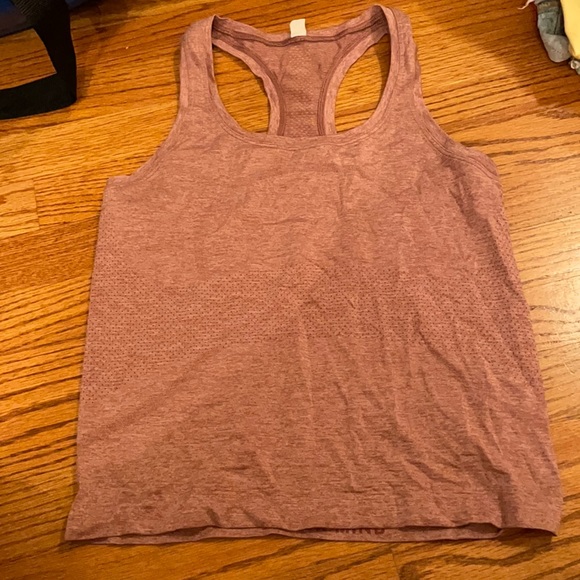 Swiftly Tech Racerback Lululemon Tank Top - Picture 1 of 3